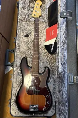 FENDER AMERICAN PROFESSIONAL II PRECISION BASS SAFE PACKING!