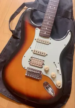 MEXICO STRATOCASTER '01-'02