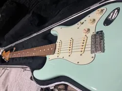 MEX VINTERA STRATOCASTER
