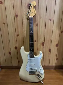 FENDER JAPAN STRATOCASTER ST-72 SQ SERIAL