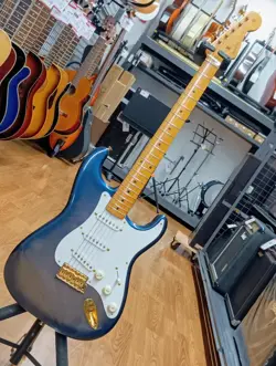 FENDER JAPAN STRATOCASTER ST-80 SPL BLUE VELVET ELECTRIC GUITAR ASH MAPLE USED