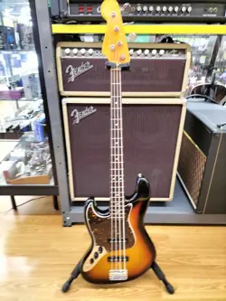 LEFT-HANDED 4-STRING WITH