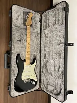 PROFESSIONAL STRATOCASTE