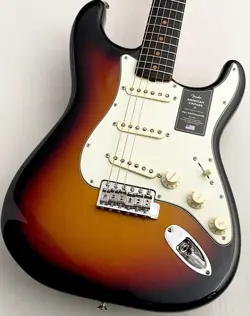 FENDER AMERICAN VINTAGE II 1961 STRATOCASTER 3-COLOR SUNBURST #GG942