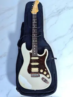 FENDER FUJIGEN NEO