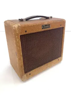 1959 FENDER CHAMP TWEED GUITAR AMPLIFIER!