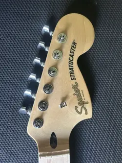 2021 STRATOCASTER MAPLE