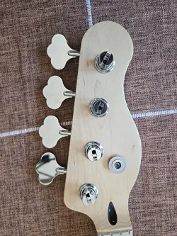 FENDER TELECASTER STYLE
