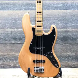 FENDER-DESIGNED ELECTRIC