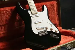 FENDER ERIC CLAPTON STRATOCASTER BLACKIE 2001 USED ELECTRIC GUITAR