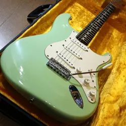 FENDER AMERICAN VINTAGE 62 STRATOCASTER THIN LACQUER SURF GREEN 2001