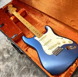 FENDER AMERICAN VINTAGE II 1973 STRATCASTER ACTUAL IMAGE