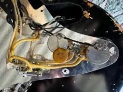 FENDER STRATOCASTER SST-30