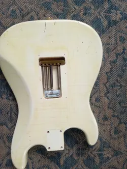FENDER AMERICAN ORIGINAL 60S STRAT (BODY ONLY)