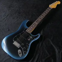 FENDER  AMERICAN PROFESSIONAL II STRATOCASTER ROSEWOOD DARK NIGHT S/N US25065101