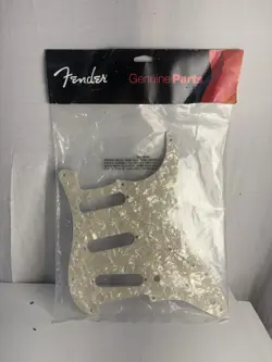 PICKGUARD FOR STRAT