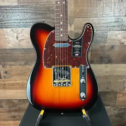 FENDER AMERICAN PROFESSIONAL II TELECASTER, ROSEWOOD FRETBOARD, 3-COLOR, 579