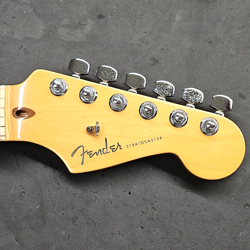 2003 FENDER AMERICAN DELUXE V NECK STRATOCASTER MAPLE USA STRAT ELECTRIC GUITAR