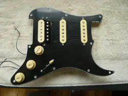 GENUINE FENDER PLAYER STRATOCASTER HSS LOADED BLACK PICKGUARD ALNICO V  PICKUPS