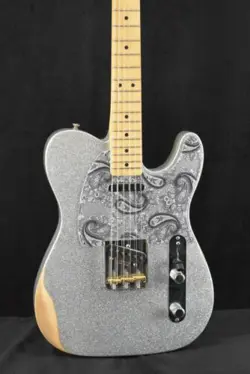 WORN TELECASTER MAPLE