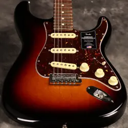 FENDER  AMERICAN PROFESSIONAL II STRATOCASTER RW 3-COLOR SUNBURST S/N US24003968