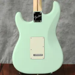 FENDER AMERICAN PERFORMER STRATOCASTER HSS MAPLE FINGERBOARD SATIN SURF GREEN