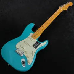FENDER AMERICAN PROFESSIONAL II STRATOCASTER MAPLE FINGERBOARD MIAMI BLUE