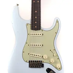 L-SERIES STRATOCASTER JOURNEYMAN