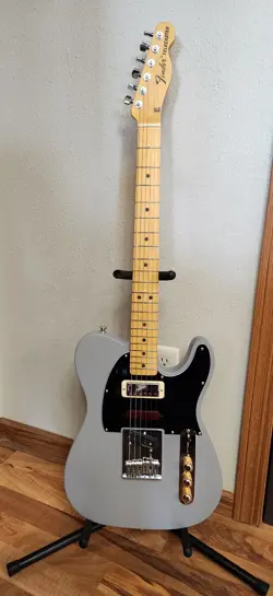EDITION FENDER BRENT