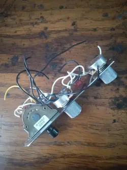 LOADED 02 MIA FENDER TELECASTER CONTROL PLATE WITH TBX TINE