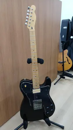 FENDER 72 TELECASTER CUSTOM ELECTRIC GUITAR USED