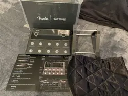 WORKSTATION WITH EXTRAS