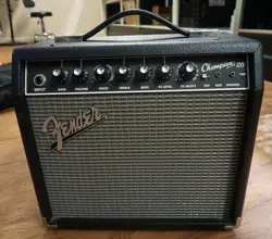 (RI4) FENDER CHAMPION 20 GUITAR COMBO AMP