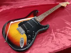 FENDER JAPAN ST72-55 E GUITAR
