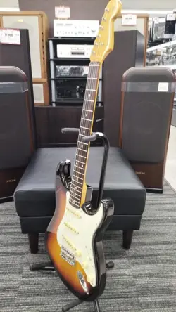 FENDER JAPAN C60ST ELECTRIC GUITAR