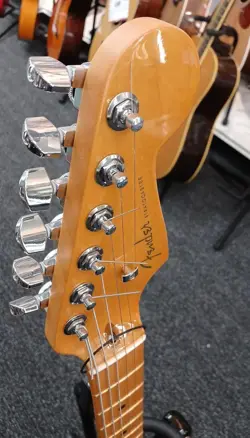 ULTRA STRATOCASTER HS