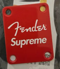 REPLACEMENT PAINTED STEEL NECK PLATE FOR FENDER/SUPREME TELE+STRAT GUITARS RED