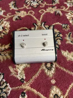 AMPEG GUITAR AMP FOOTSWITCH SWITCH PEDAL TRS CABLE WORKS WITH FENDER