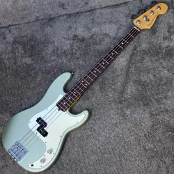 USED FENDER MUSICAL