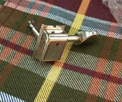 ONE NICKEL FENDER MIM STRATOCASTER / TELECASTER REISSUE GUITAR TUNER~ STRAT/TELE