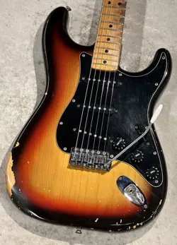 STRATOCASTER SUNBURST MAPLE
