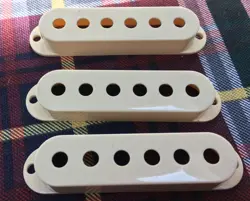 USA FENDER STANDARD AMERICAN STRATOCASTER CREAM GUITAR PICKUP COVERS SET, STRAT