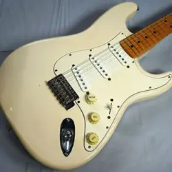 FENDER STANDARD STRATOCASTER 1998
