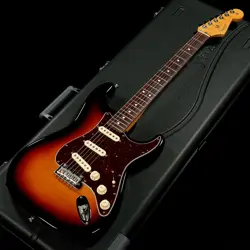 USED FENDER / AMERICAN PROFESSIONAL II STRATOCASTER 3TONE SUNBURST 2021 GUITAR