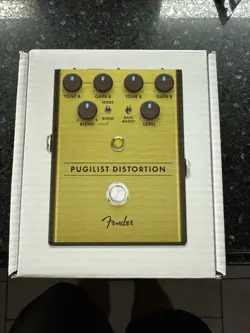 BRAND NEW IN BOX FENDER PUGILIST DISTORTION GUITAR PEDAL