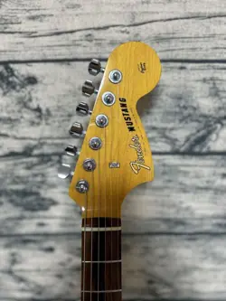 FENDER MUSTANG DAPHNE