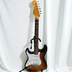 FENDER JAPAN ST62 LEFT-HANDED ELECTRIC GUITAR WITH SOFT CASE MADE IN JAPAN