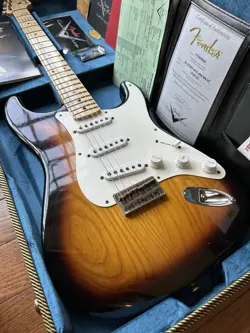 ‘55 STRATOCASTER ASH