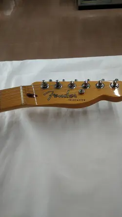 DELUXE TELECASTER ELECTRIC