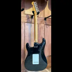 FENDER CLASSIC SERIES '50S STRATOCASTER ALDER BODY MAPLE NECK